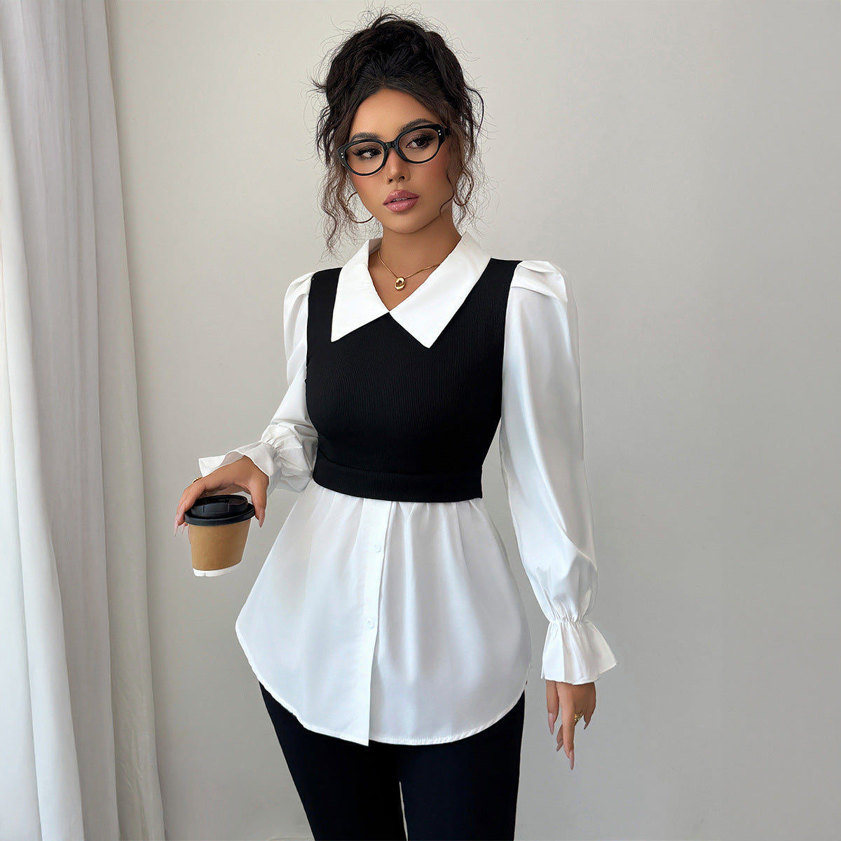 Blouse 2-en-1 noire et blanche à col large — vue 3